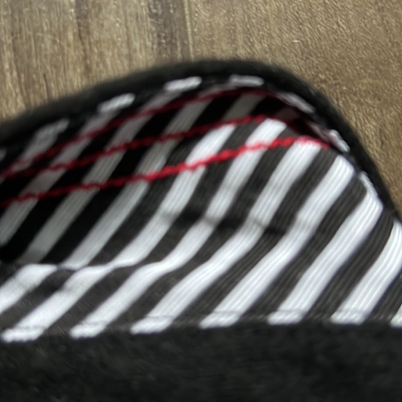 Club Monaco wool blazer with button front and fleur de lis crest on pocket - Picture 7 of 8